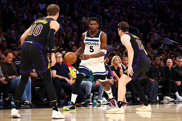 湖人三战压制西部劲旅 爱德华兹穆雷杜兰特集体