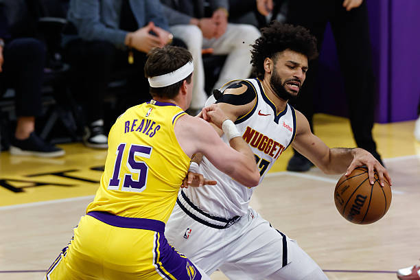 湖人三战压制西部劲旅 爱德华兹穆雷杜兰特集体