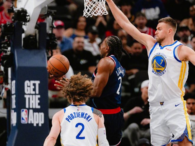 勇士逆转快船，库里统治力助球队笑到最后