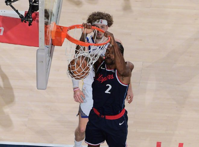 勇士逆转快船，库里统治力助球队笑到最后